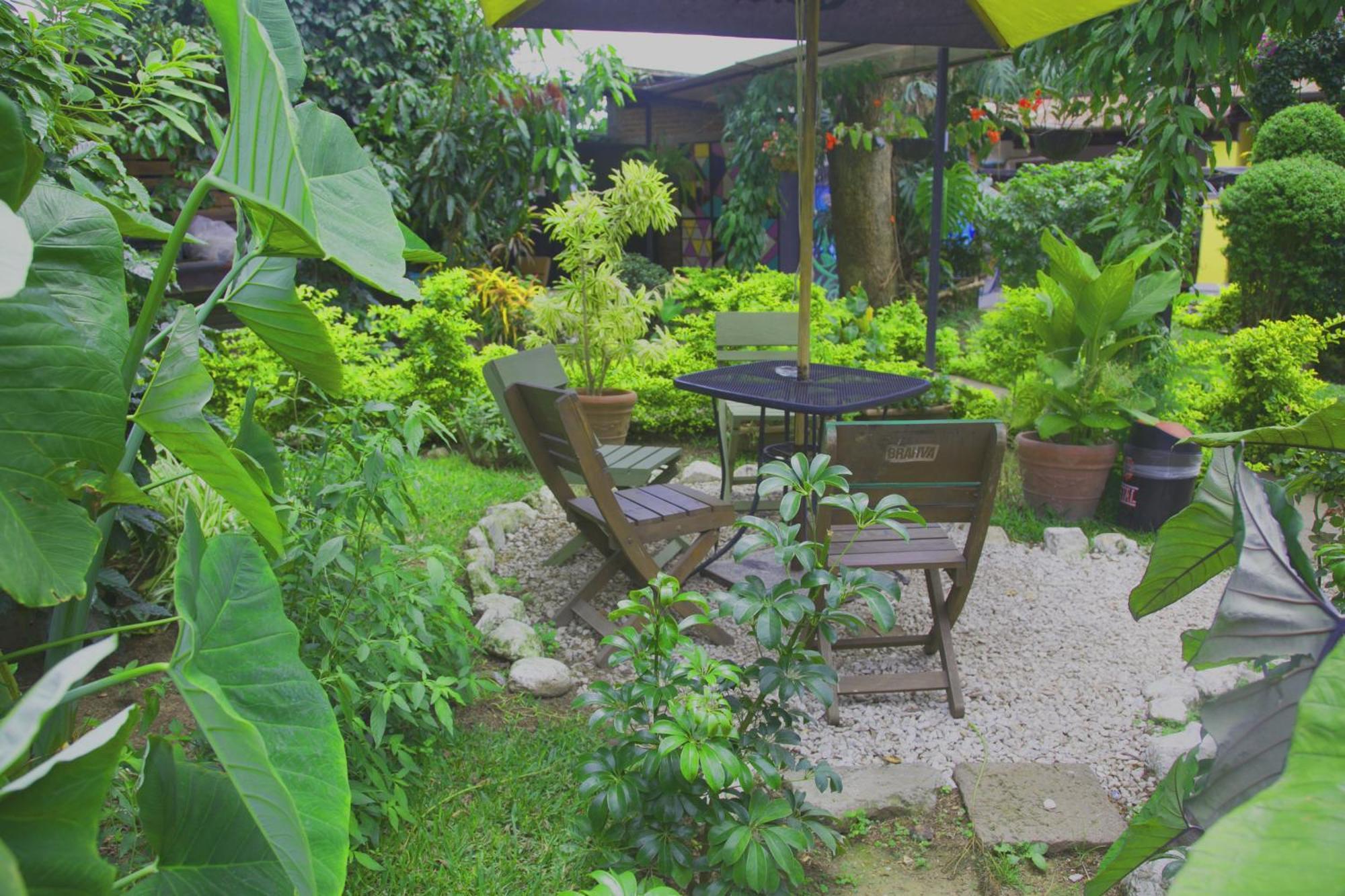 Hostal Antigueeno Antigua Exterior photo